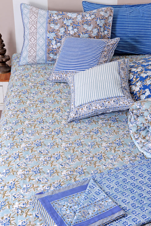 Mulmul Cotton Quilt in Floral Block Print