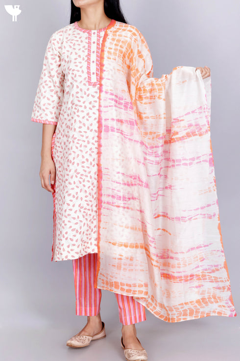Brocade Kurta With Chanderi Silk Dupatta And Pant in Block Print