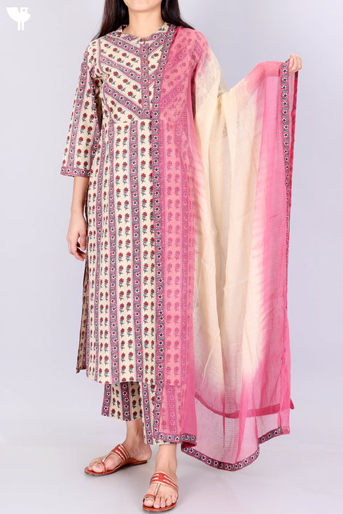 Cotton Kurta And Pant Set With Kota Doria Dupatta In Floral Print
