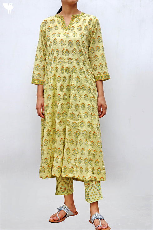 Mulmul Cotton Kurta And Pant Set In Gold Block Print