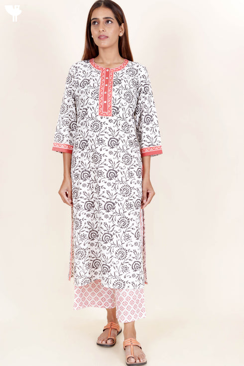 Bizzy Lizzy Kurta And Pant Set With Chiffon Dupatta In Block Print