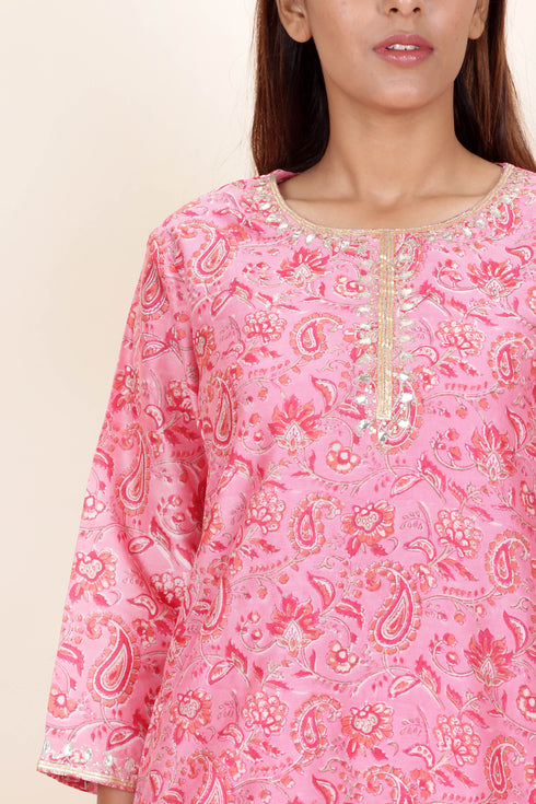 Chanderi Silk Kurta Pant And Dupatta Set With Gota Patti