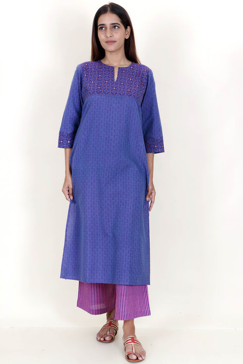 Mangalgiri Kurta, Pant And Dupatta Set With Sequins