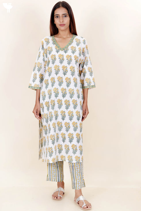 Cotton Kurta And Pant Set In Block Print