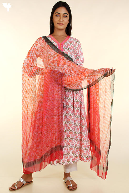 Bizzy Lizzy Kurta With Chiffon Dupatta Set in Floral Block Print