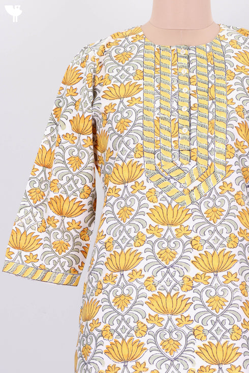 Bizzy Lizzy Kurta With Chiffon Dupatta in Floral Block Print