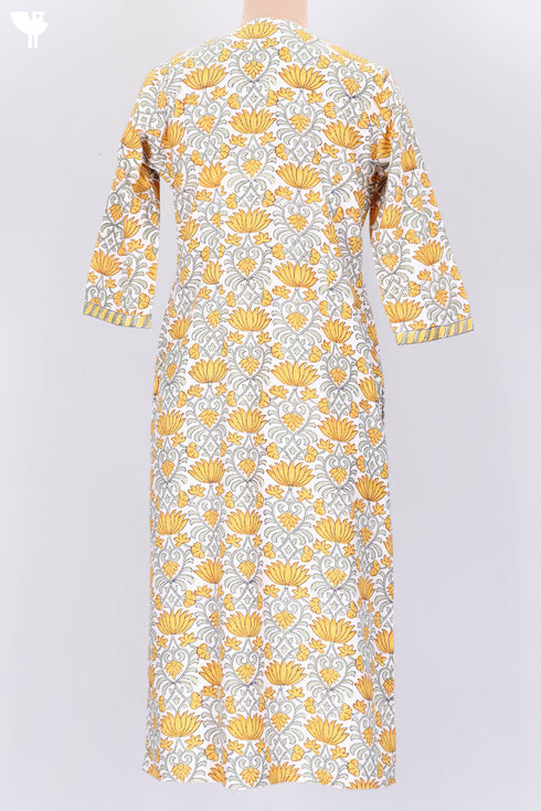 Bizzy Lizzy Kurta With Chiffon Dupatta in Floral Block Print