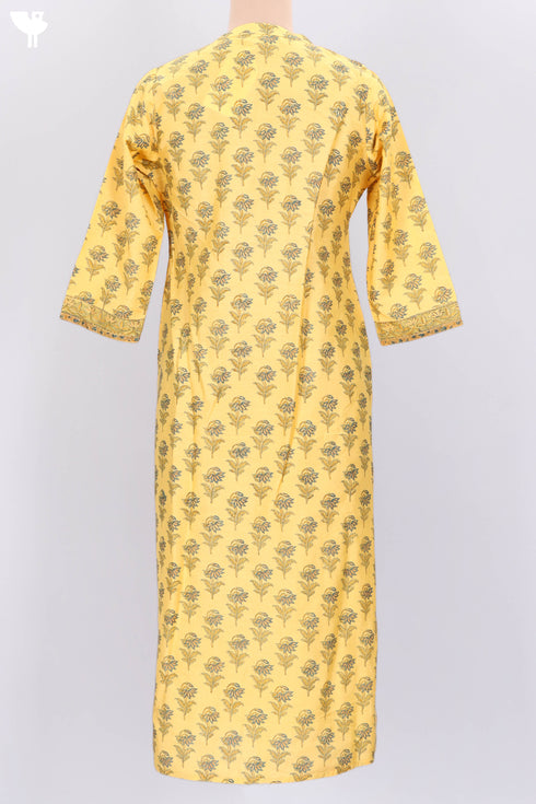 Bhagalpur Cotton Kurta With Chanderi Dupatta In FloralBlock Print