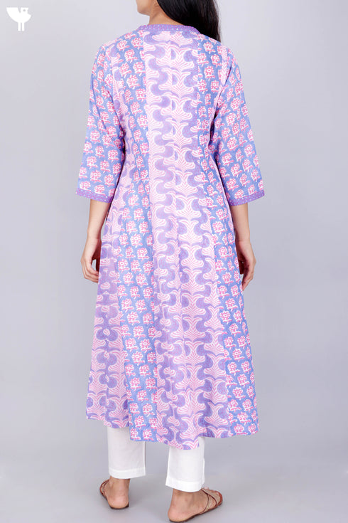 Mulmul Cotton Paneled Kurta With Kota Doria Dupatta in Block Print