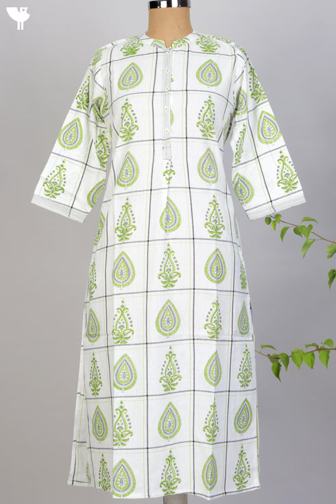 Khaadi Cotton Checkered Kurta With Graphic Block Print