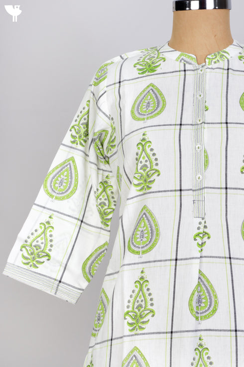 Khaadi Cotton Checkered Kurta With Graphic Block Print