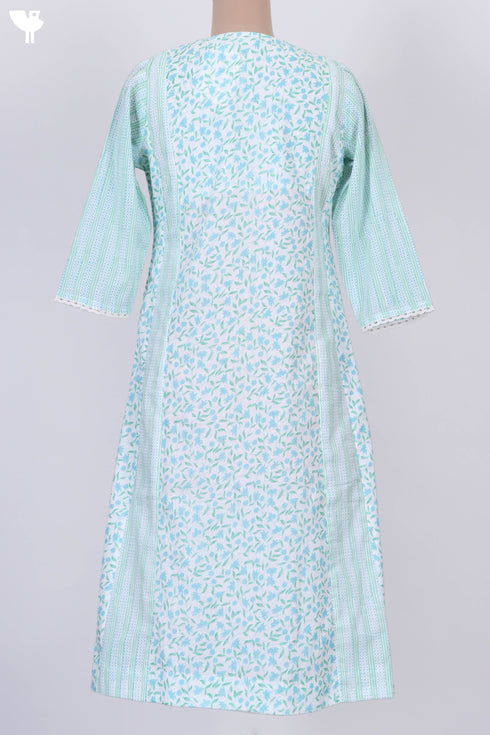 Mulmul Cotton Paneled Kurta In Floral Print