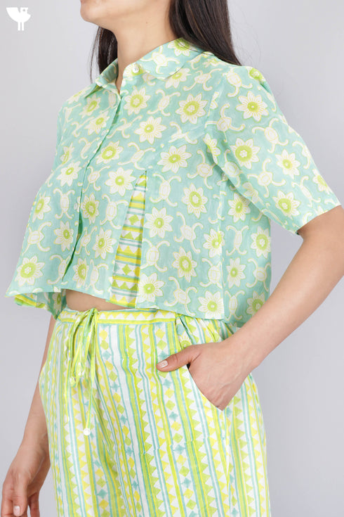 Mulmul Cotton Cropped Shirt In Floral Block Print