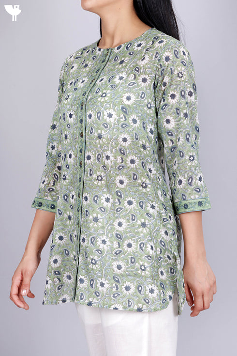 Mulmul Cotton Top In Paisley Block Print