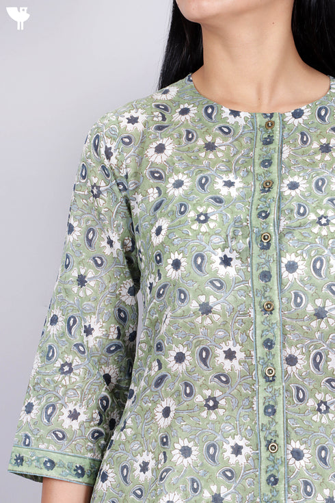 Mulmul Cotton Top In Paisley Block Print