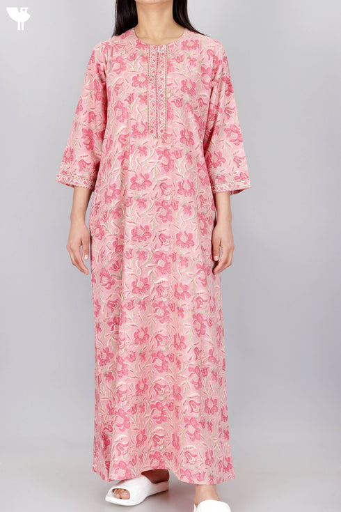 Bizzy Lizzy Full Sleeved Zip Kaftan In Floral Block Print