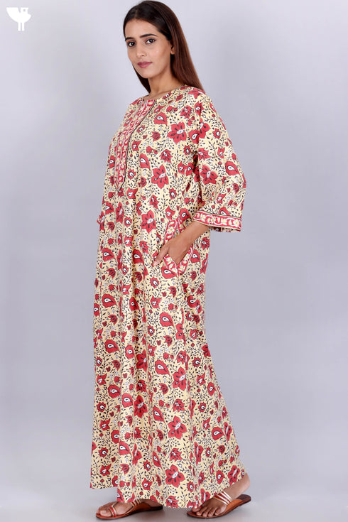 Bizzy Lizzy Full Sleeved Zip Kaftan In Floral Block Print