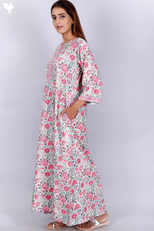 Bizzy Lizzy Full Sleeved Zip Kaftan In Floral Block Print