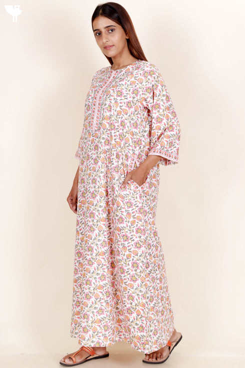 Bizzy Lizzy Full Sleeved Zip Kaftan In Floral Block Print