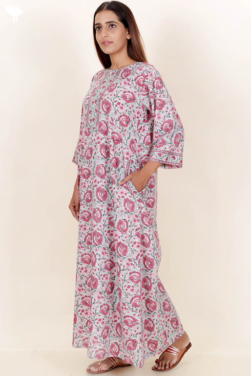 Bizzy Lizzy Full Sleeved Zip Kaftan In Floral Block Print