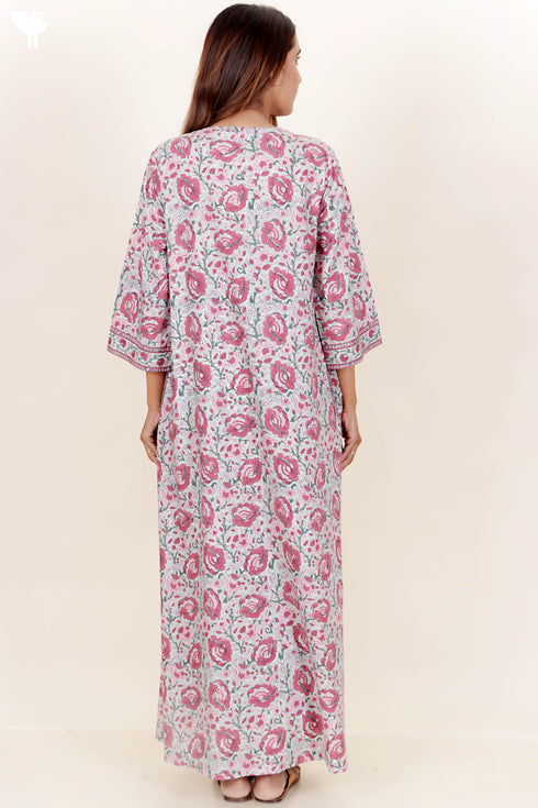 Bizzy Lizzy Full Sleeved Zip Kaftan In Floral Block Print