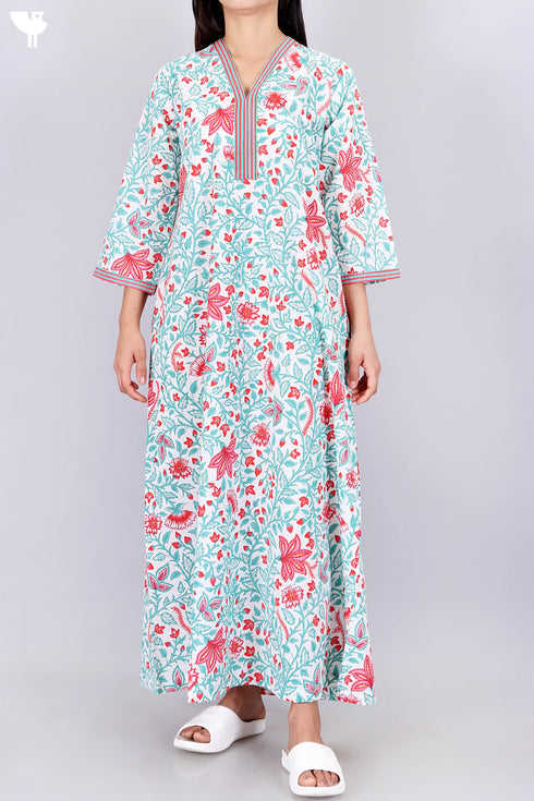 60’s Cotton V-Neck Sleeved Kaftan In Floral Print