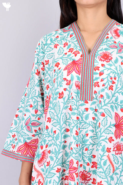 60’s Cotton V-Neck Sleeved Kaftan In Floral Print
