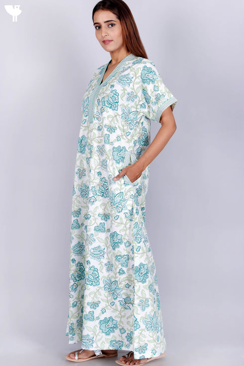 60’s Cotton V-neck Kaftan In Floral Print