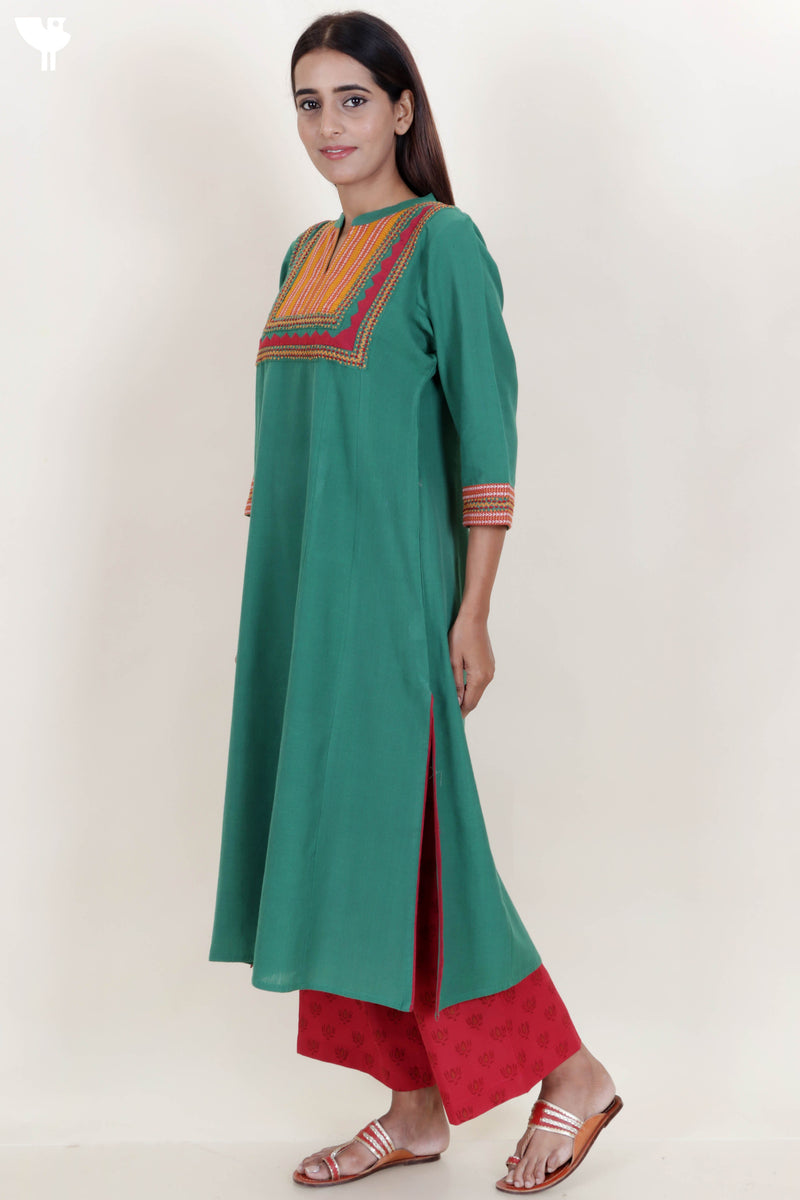 Khaadi Kurta Pant And Dupatta Set In Floral Block Print